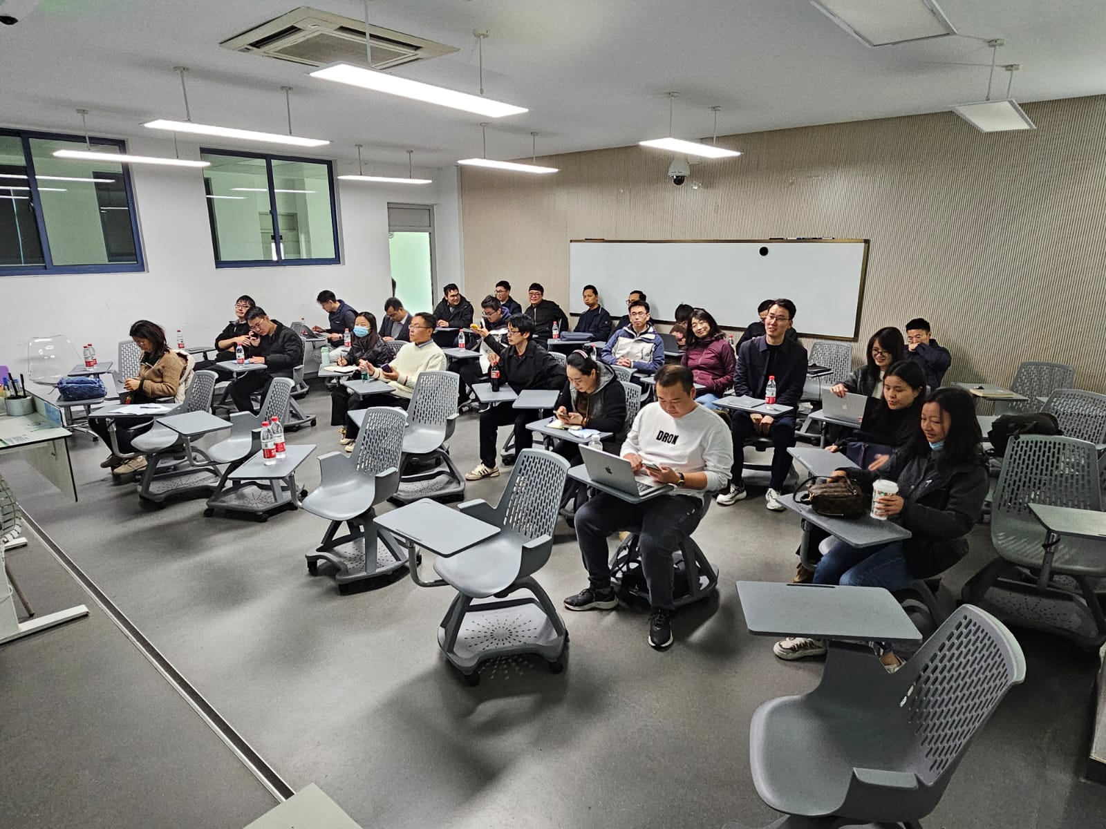 WhatsApp%20Image%202024-12-09%20at%2009.41.52-4